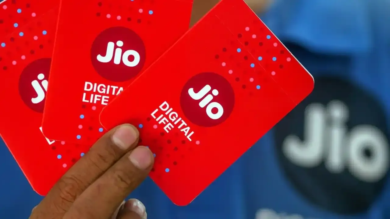 Jio Unveils Affordable 5G Plan with Unlimited Benefits -  english.punjabkesari.com