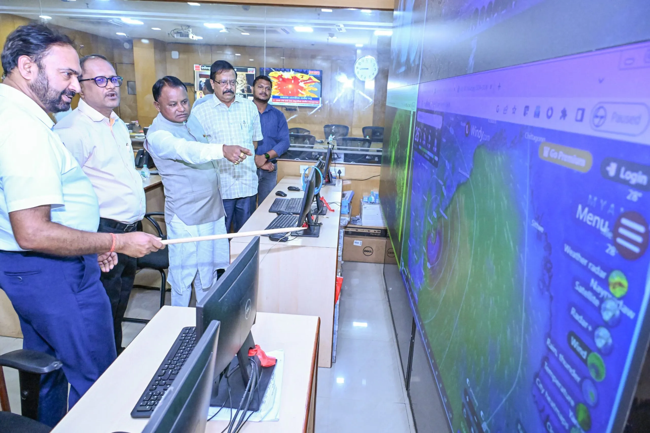 Odisha CM visits Control Room