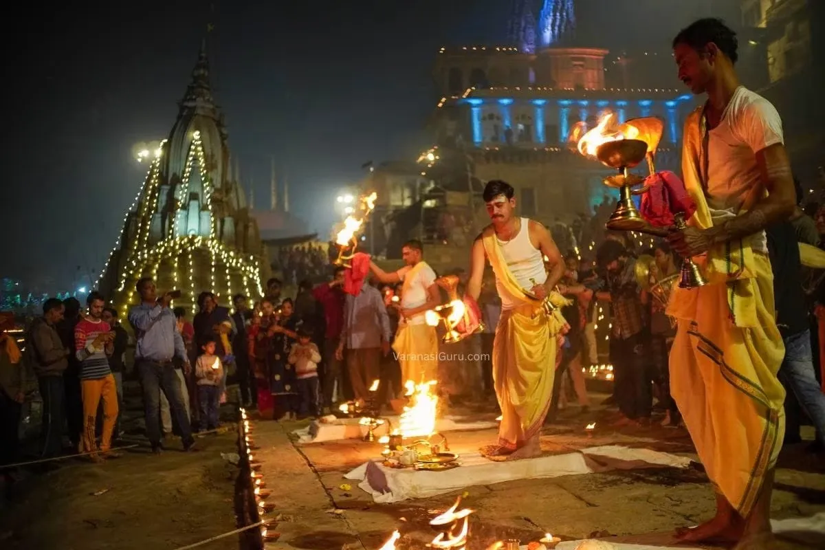 Best Places to Watch Dev Deepawali in Varanasi