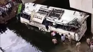 Yamuna Expressway Bus Accident