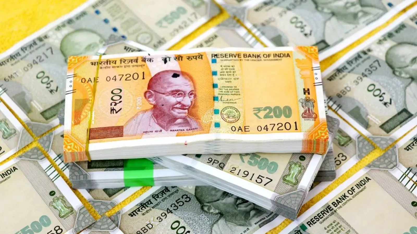 Nepal Lifts Ban on Indian Currency