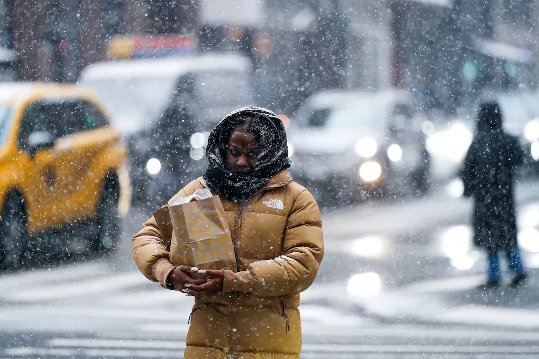 Winter storm disrupts travel in US: Flights disrupted and travel chaos ...