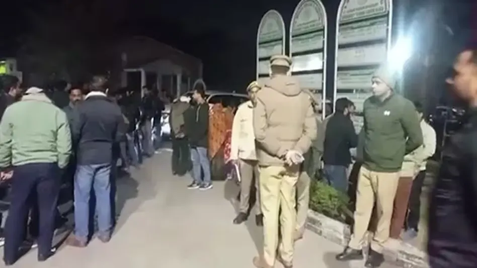 AMU Professor Shot Dead