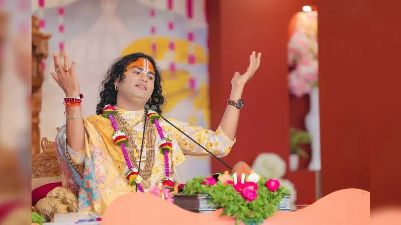 Kathavachak Aniruddhacharya news