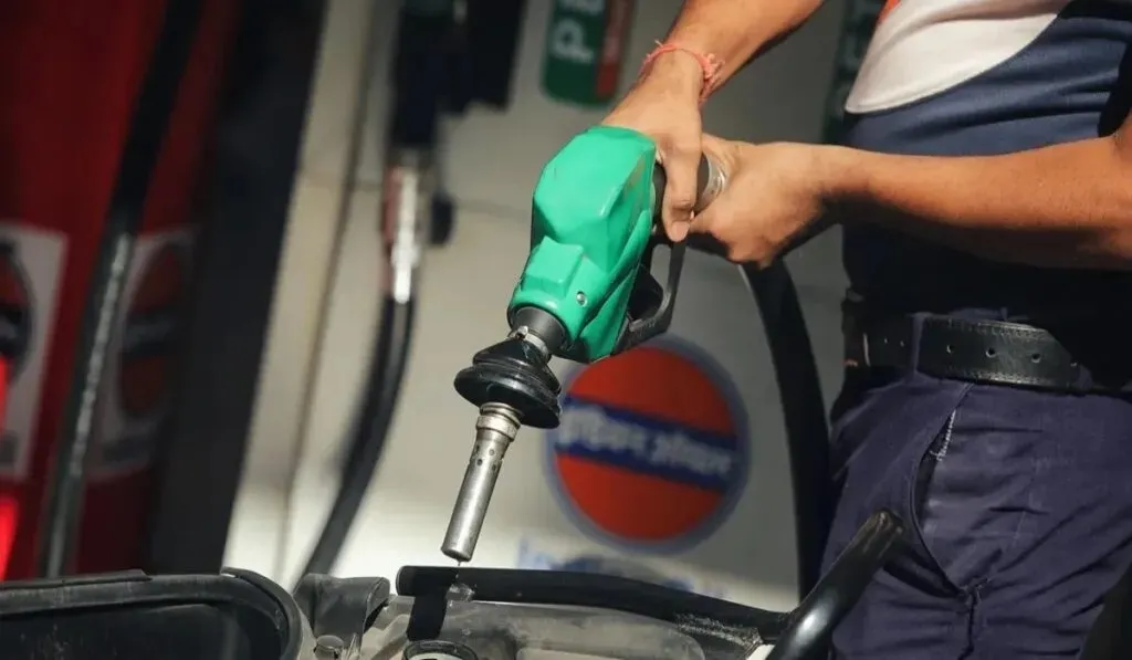 Petrol Diesel Price 05 Dec