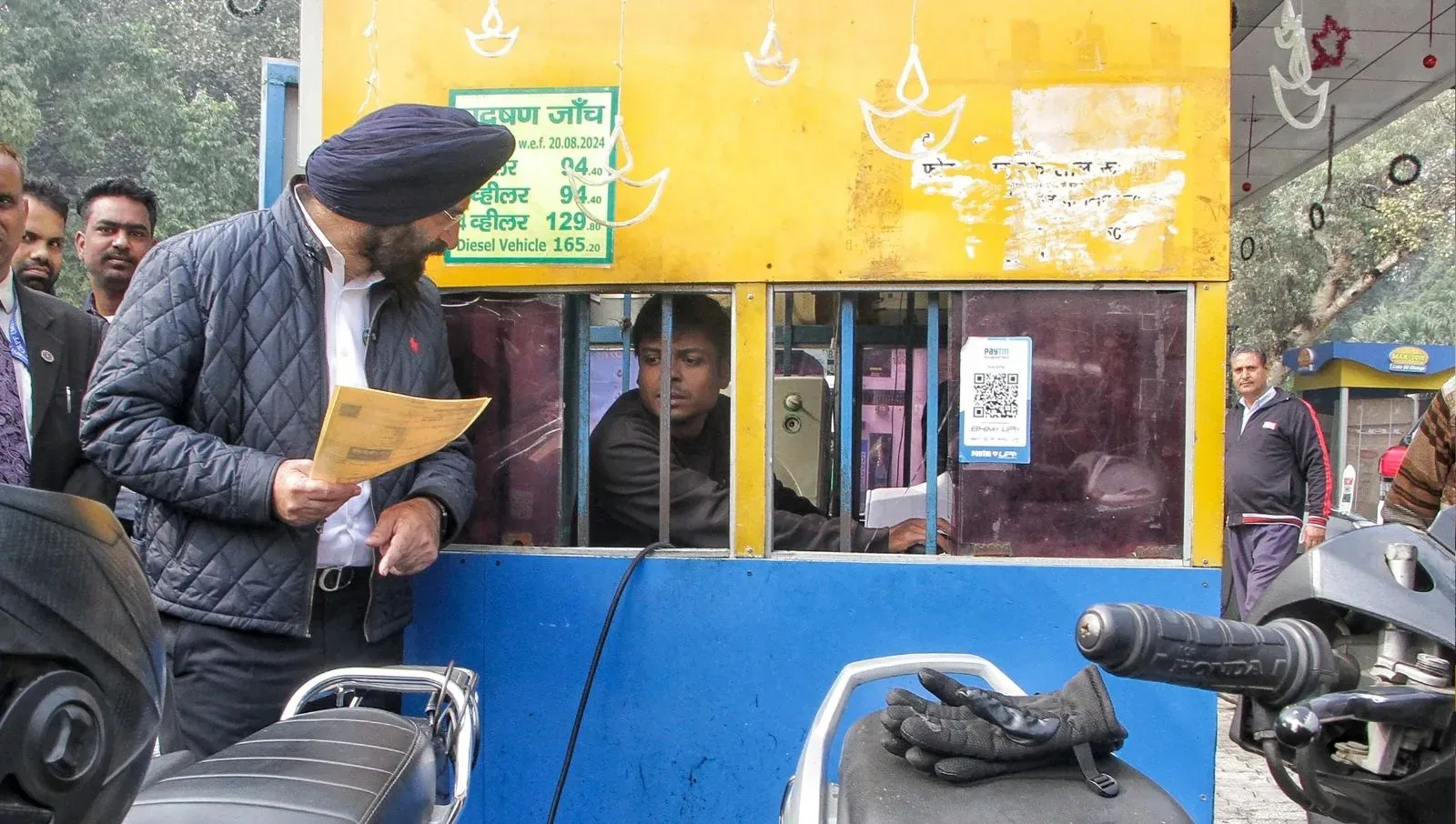 Delhi Traffic System Change: Strict action against those driving vehicles without PUC