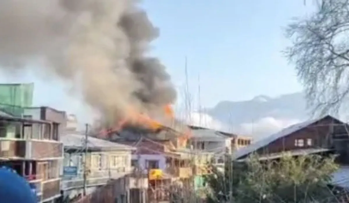 Dal lake Guest House Fire