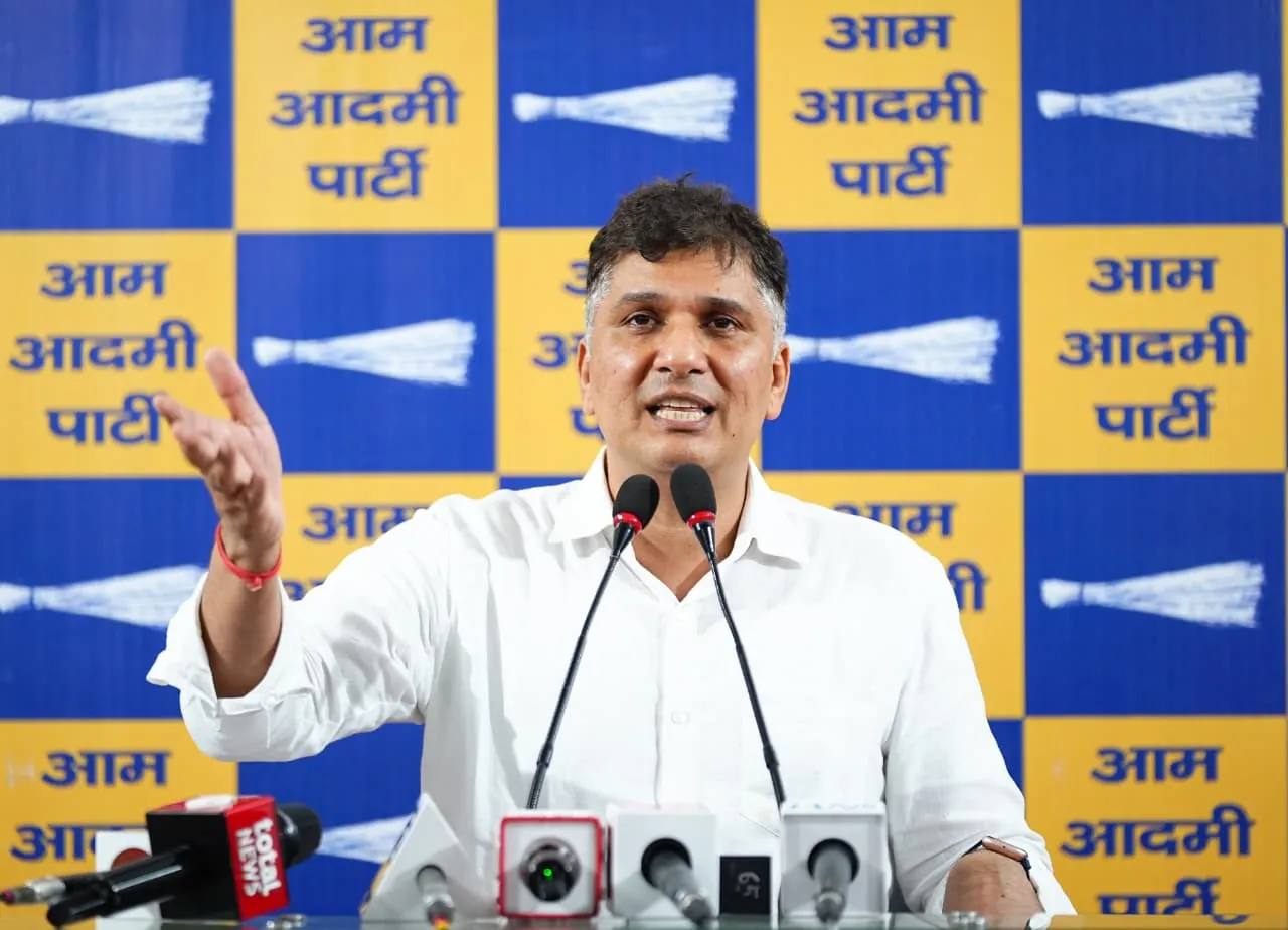 Government Has No Data on Fee Hikes in 2025–26