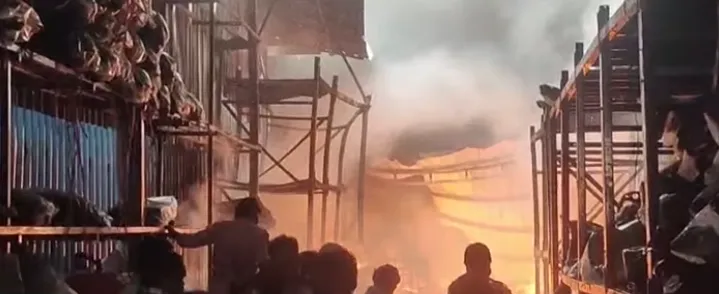 Fire Breaks out in Ghaziabad