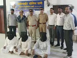 Mumbai police arrest Bangladeshis