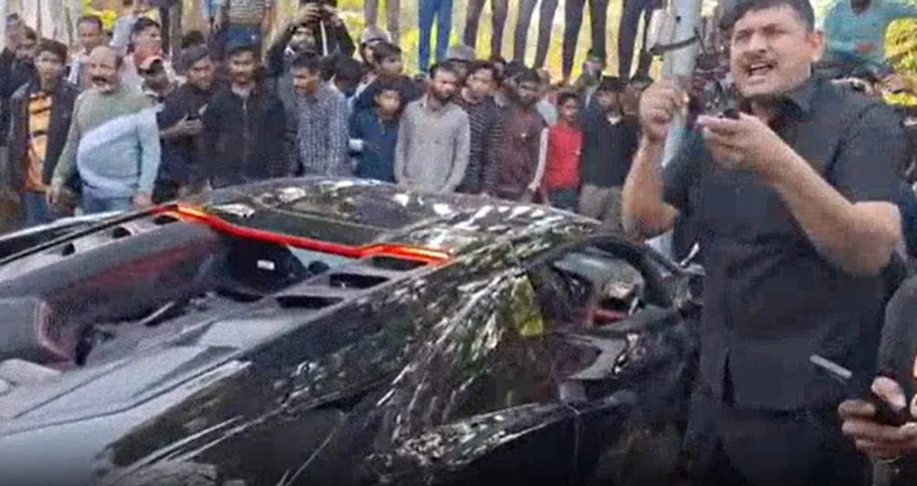 Kanpur Lamborghini Car Accident