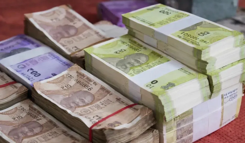 ₹10 ₹20 ₹50 notes shortage India: Are small currency notes disappearing? Centre clears the air in Parliament