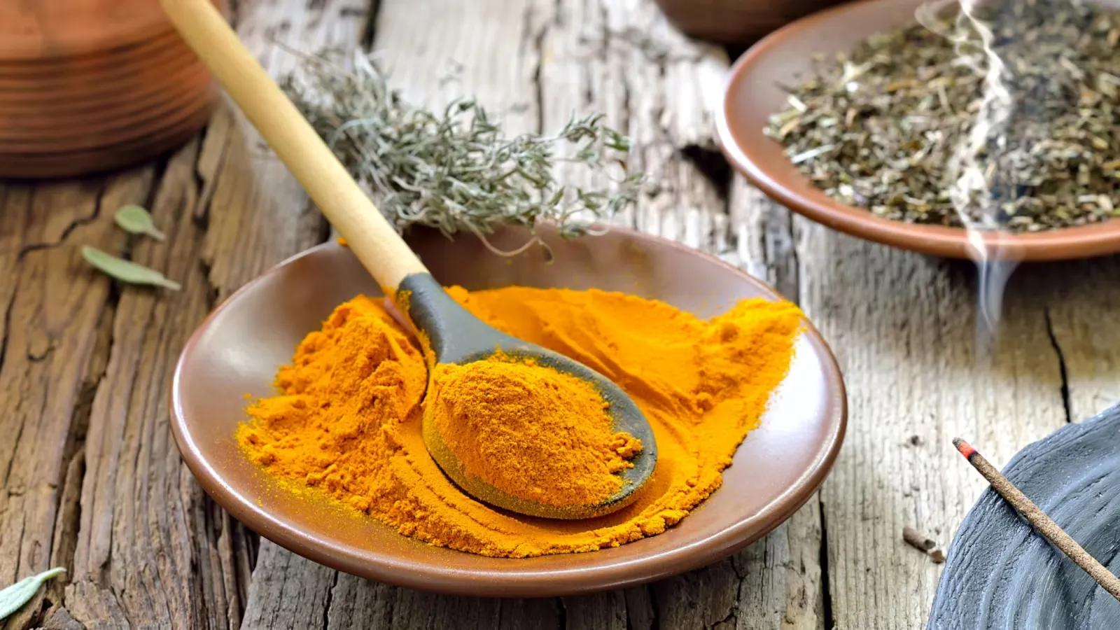Homemade Ubtan for Tan Removal
