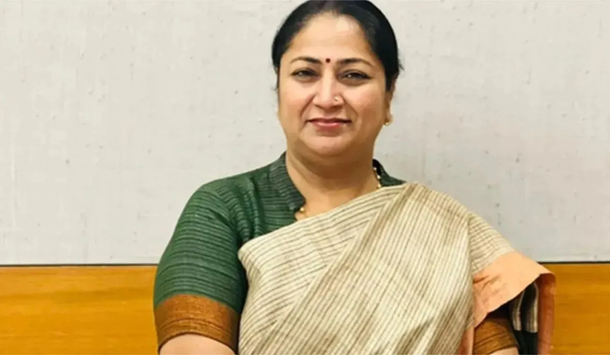 Delhi News: 'Saheli Smart Pink Card' for safe travel of women