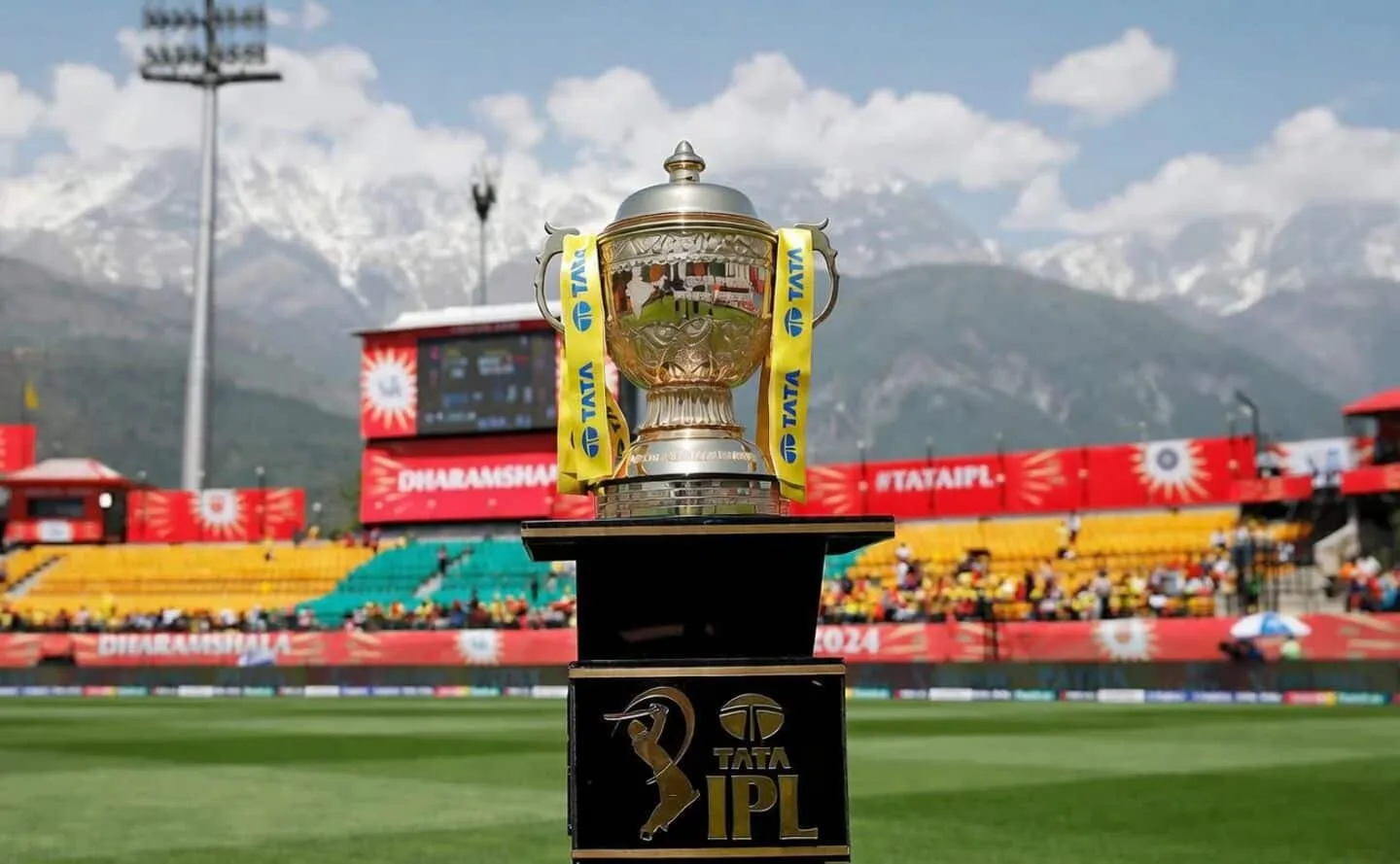 IPL 2026 Playoff Race