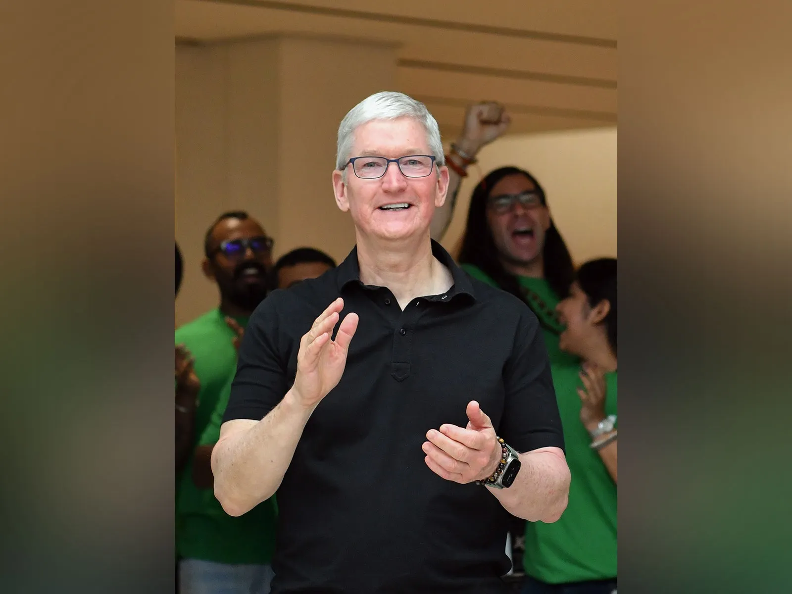 Apple chief Tim Cook to unveil all-new Siri as OpenAI, Google mount ...