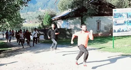 To motivate aspirants and students, Indian Army conducts outreach programme in J&K's Kishtwar - Punjab Kesari English